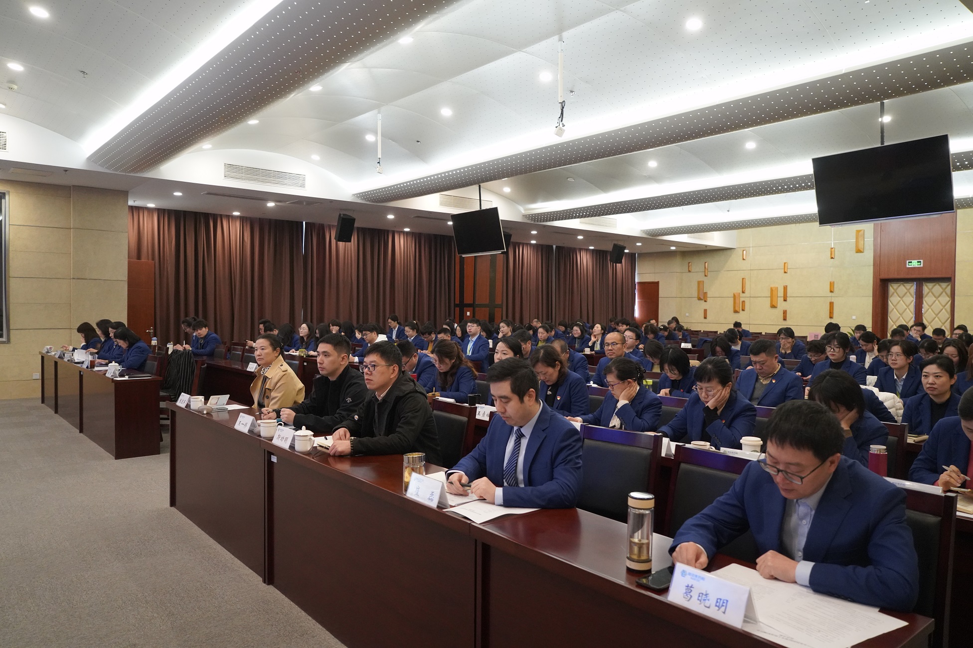 3-12人事科（党建监察室）——市食药检院召开2024年度述职测评会（3.25）2.JPG
