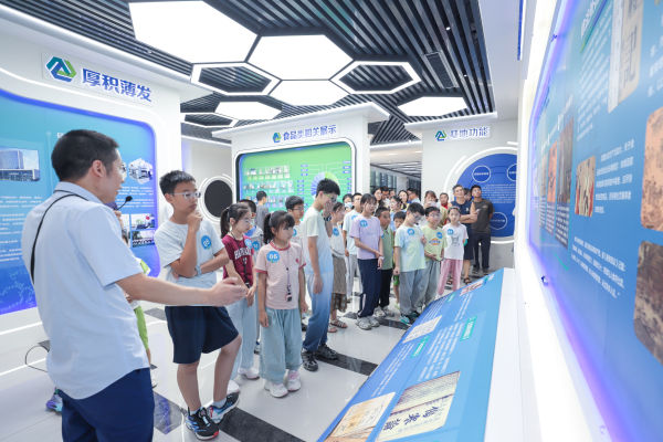 1787290762540723.jpg BandiView_8-5办公室——市食药检院开展“宁市监·您身边”市场监管开放日活动(8.20).jpg