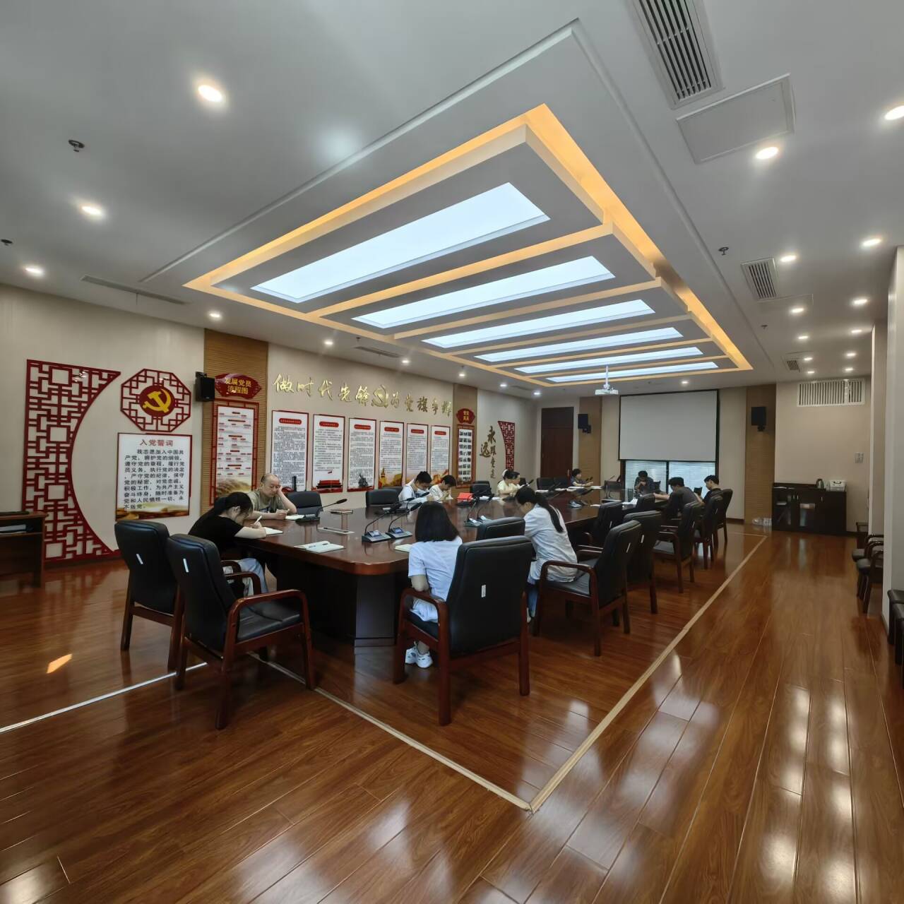 8-9人事科（党建监察室）——市食药检院党总支组织开展8月主题党日活动（8.27）.jpg